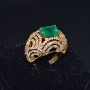 CERTIFIED NATURAL 5.45CTS VS F DIAMOND EMERALD 18K SOLID GOLD DOME BOMBAY RING